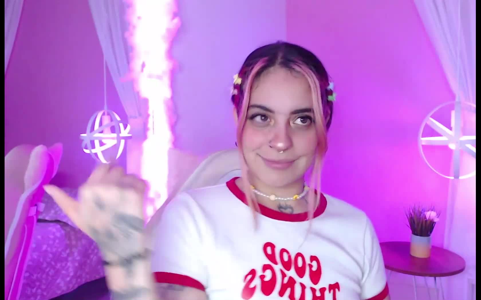 Intérprete AgatthaHarknes Video 1