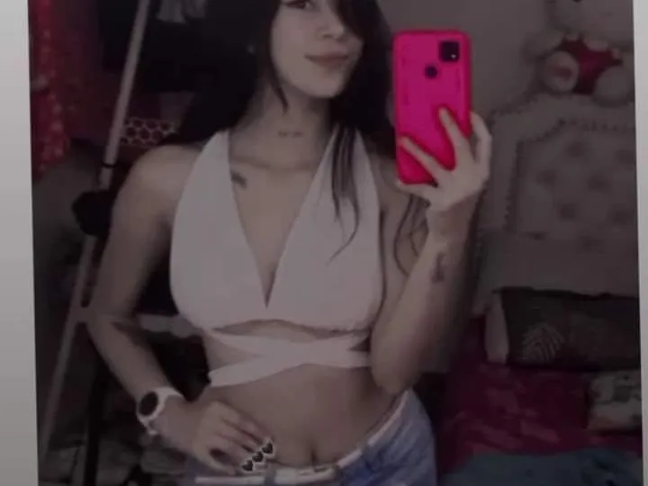 Imagen de perfil de modelo de cámara web de DenisCastillo