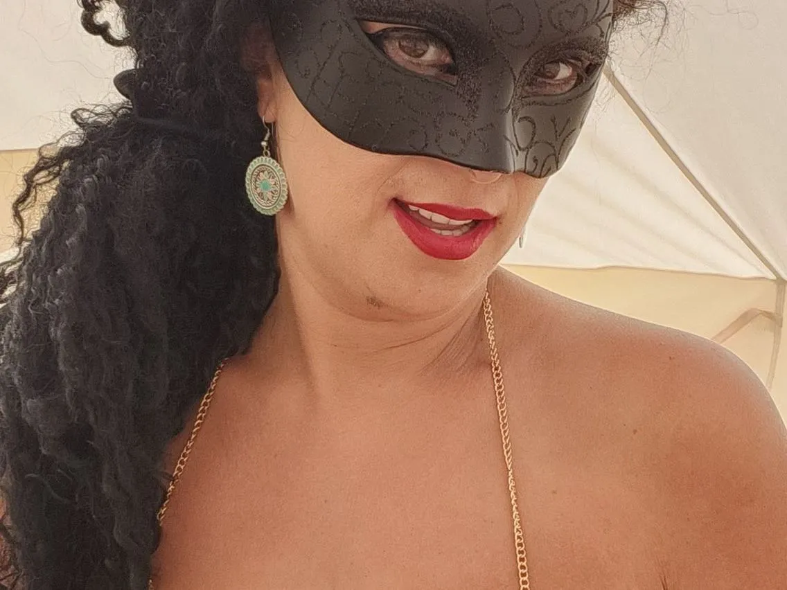 Image de profil du modèle de webcam Angelique19