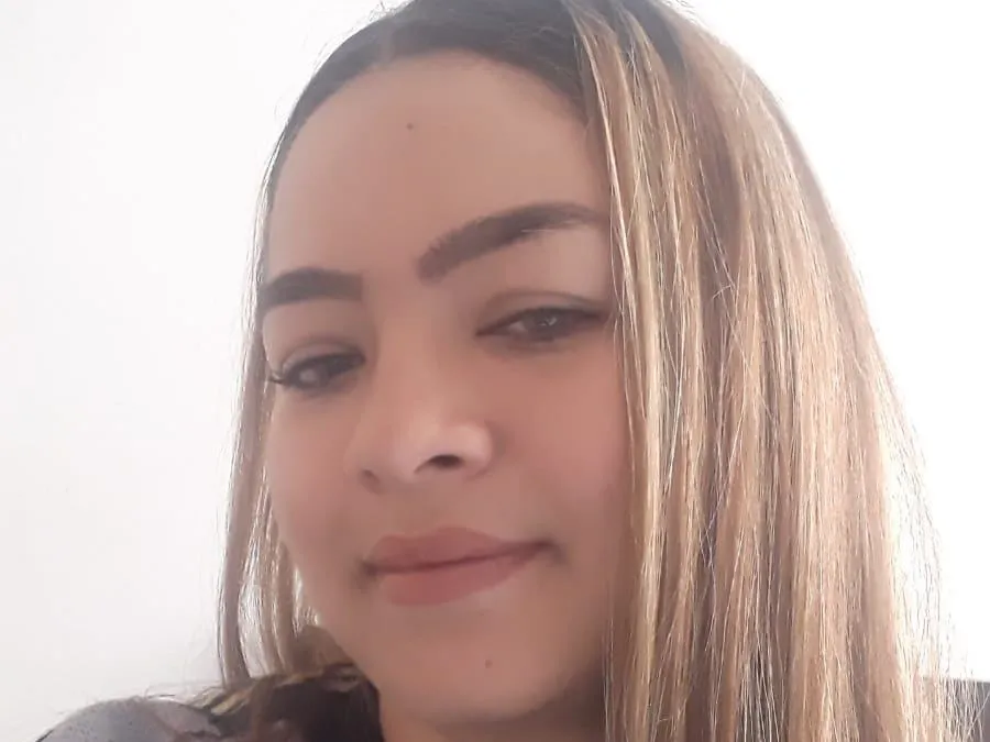 LucianaParker cam model profile picture