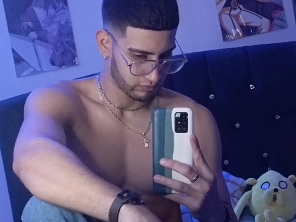 ClemensAdamsX profielfoto van cam model