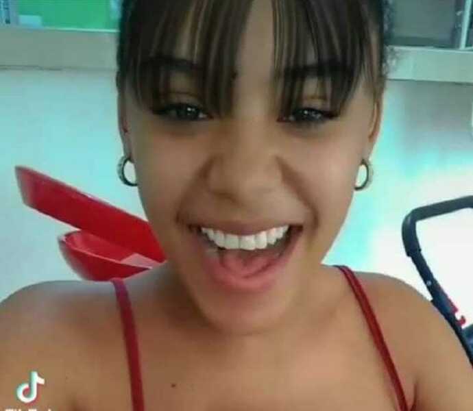 Performer UrmaTaylor Photo 11