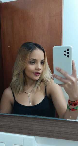 Interprete EmilyDavid Foto 4