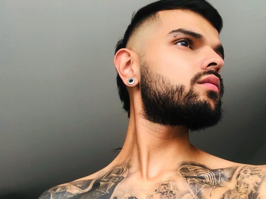 Imagen de perfil de modelo de cámara web de LucianoEvanss