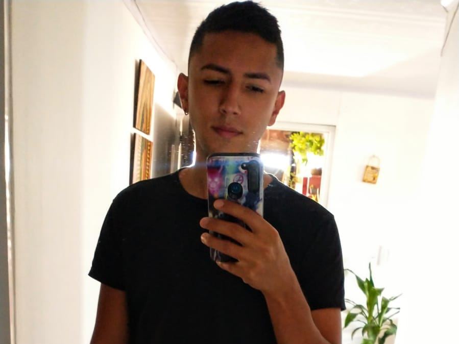 Foto de perfil de modelo de webcam de DeiviJef 