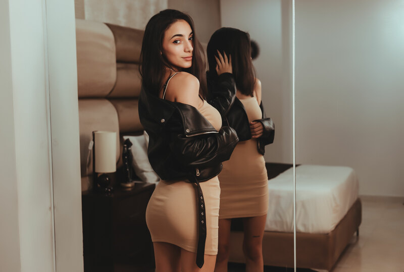 Performer AvaBakeer Photo 5