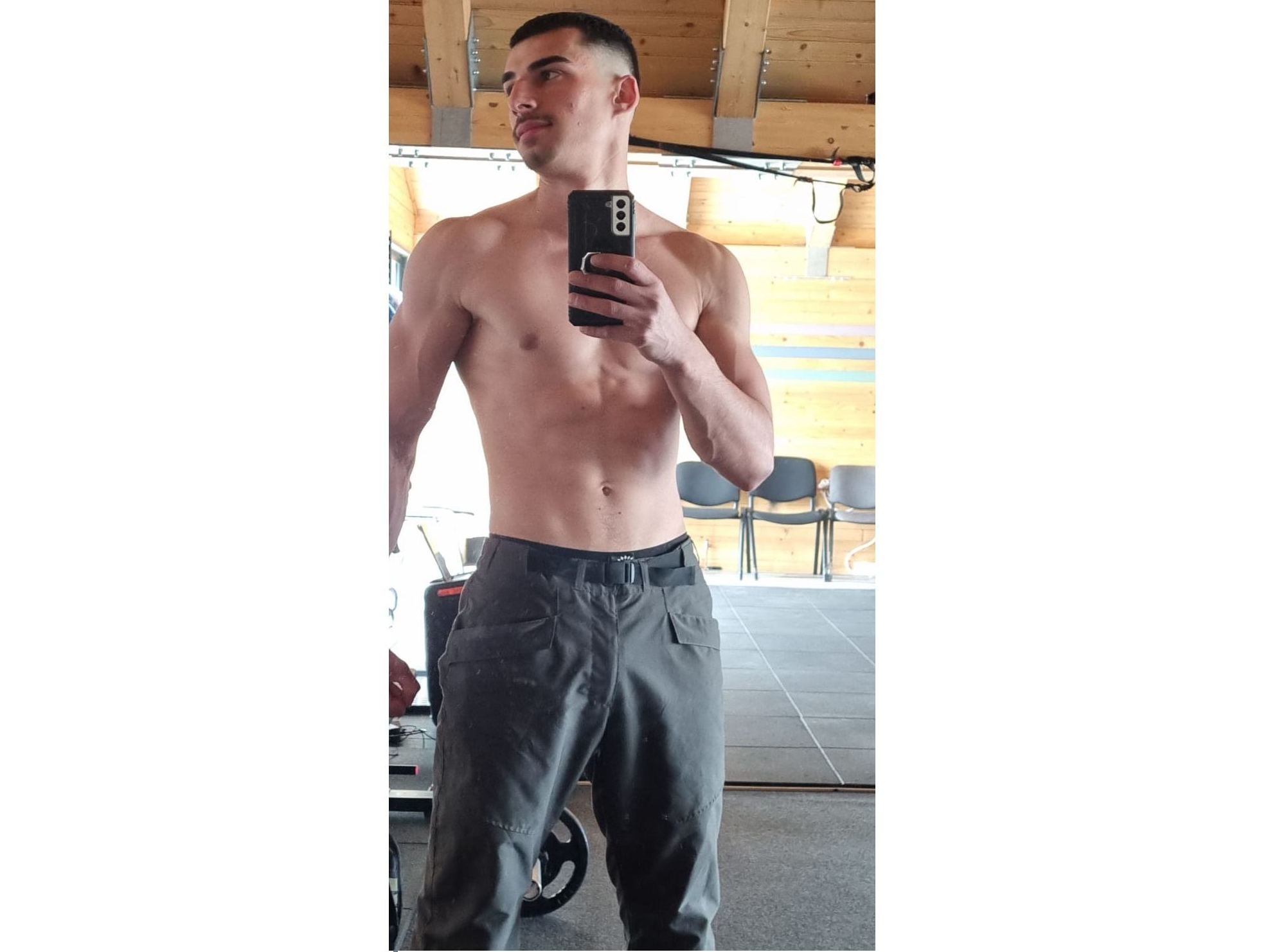 Image de profil du modèle de webcam DannyHotStud