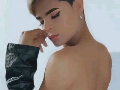 Foto de perfil de modelo de webcam de FarinaBorowsk