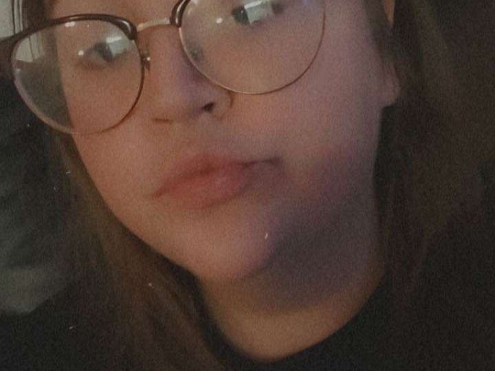 Image de profil du modèle de webcam MonicaDursey