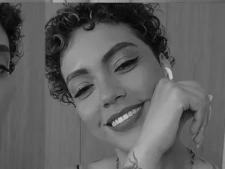 Imagen de perfil de modelo de cámara web de MartinaBrwn