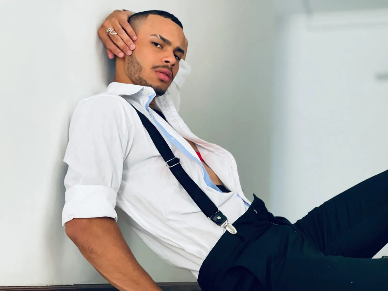 AxelGirac39 profielfoto van cam model