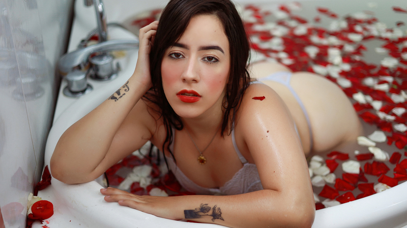 Performer MeganRomanov Photo 5