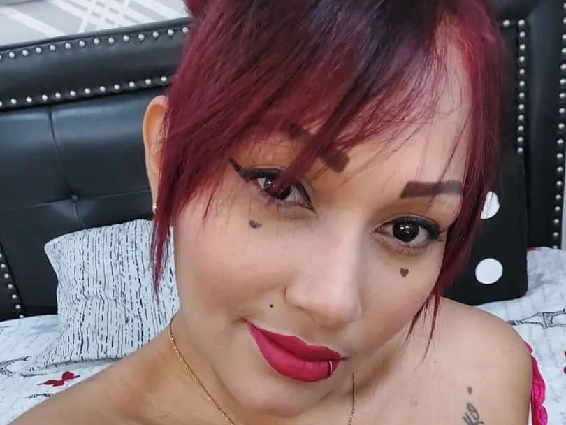 Imagen de perfil de modelo de cámara web de VanichiatTyler