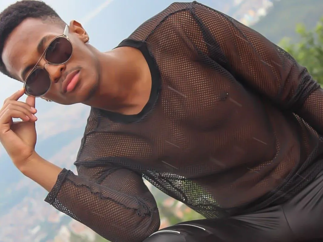 LeikBrown cam model profile picture