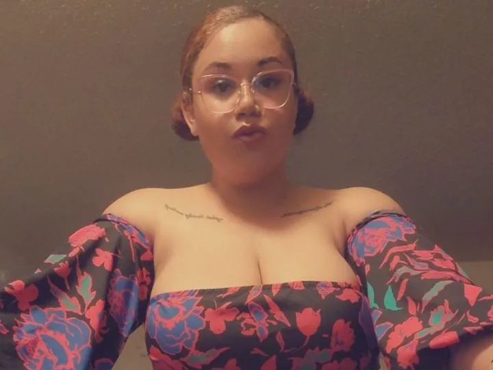 Imagen de perfil de modelo de cámara web de Cheyci3616