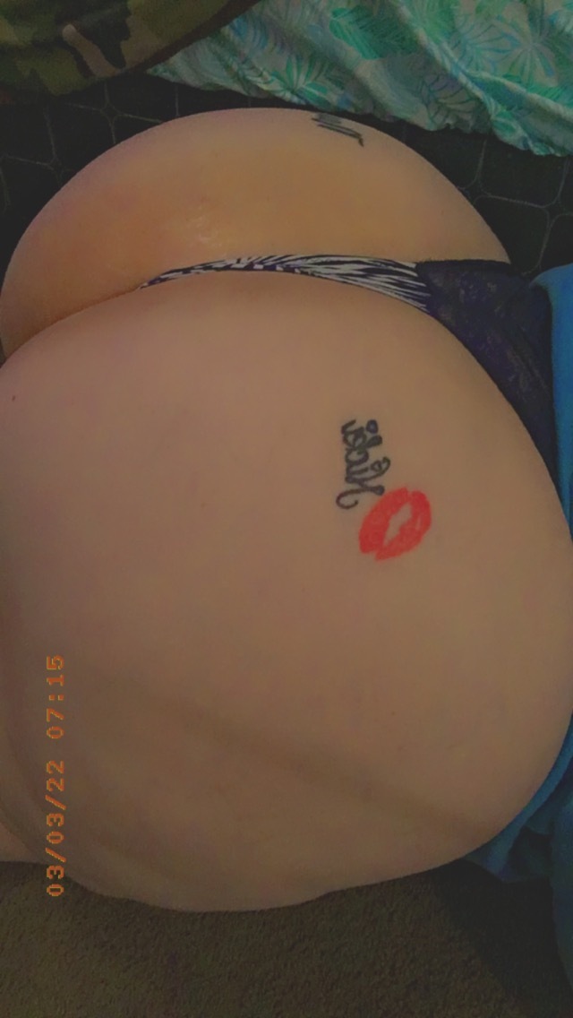 Performer ThickNic Photo 1