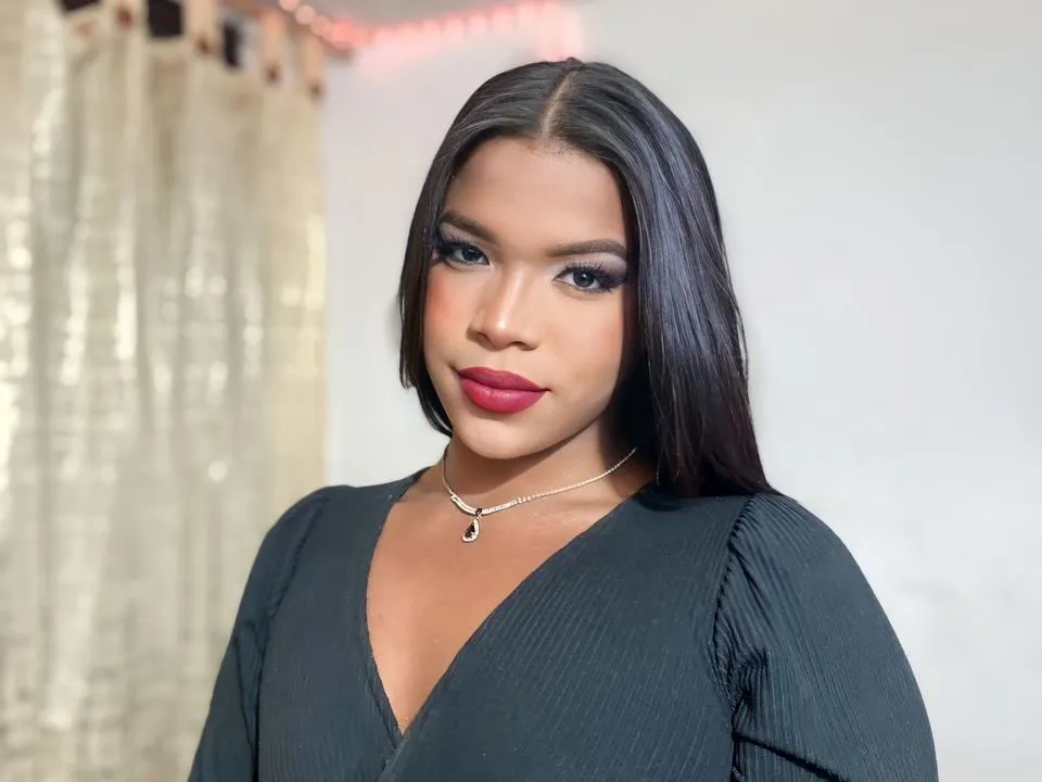 onikacarvajal cam model profile picture