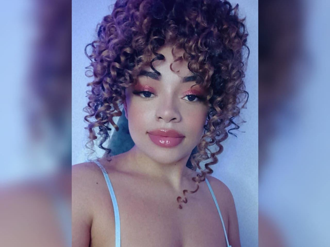 Imagen de perfil de modelo de cámara web de EvelynnMiller