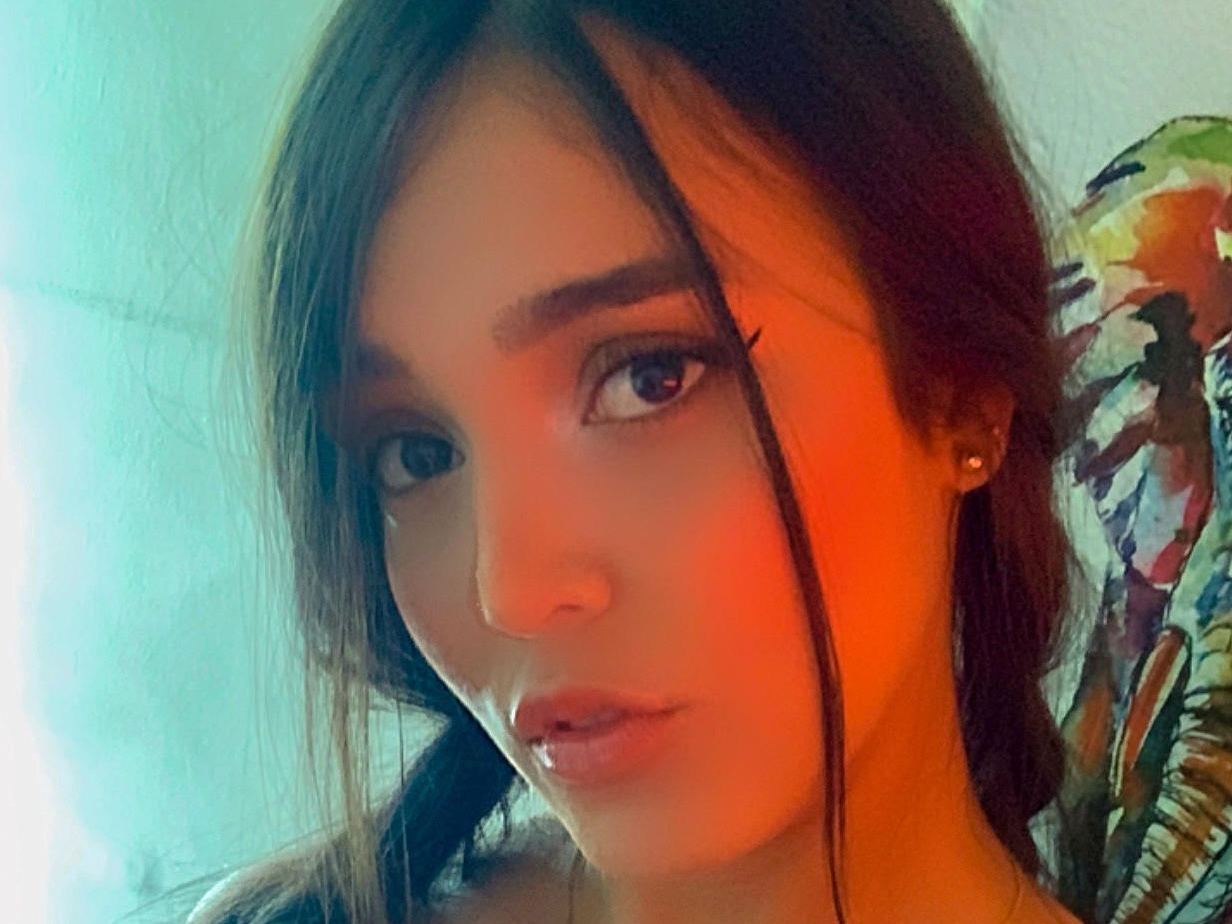 PrisscilaMoon cam model profile picture