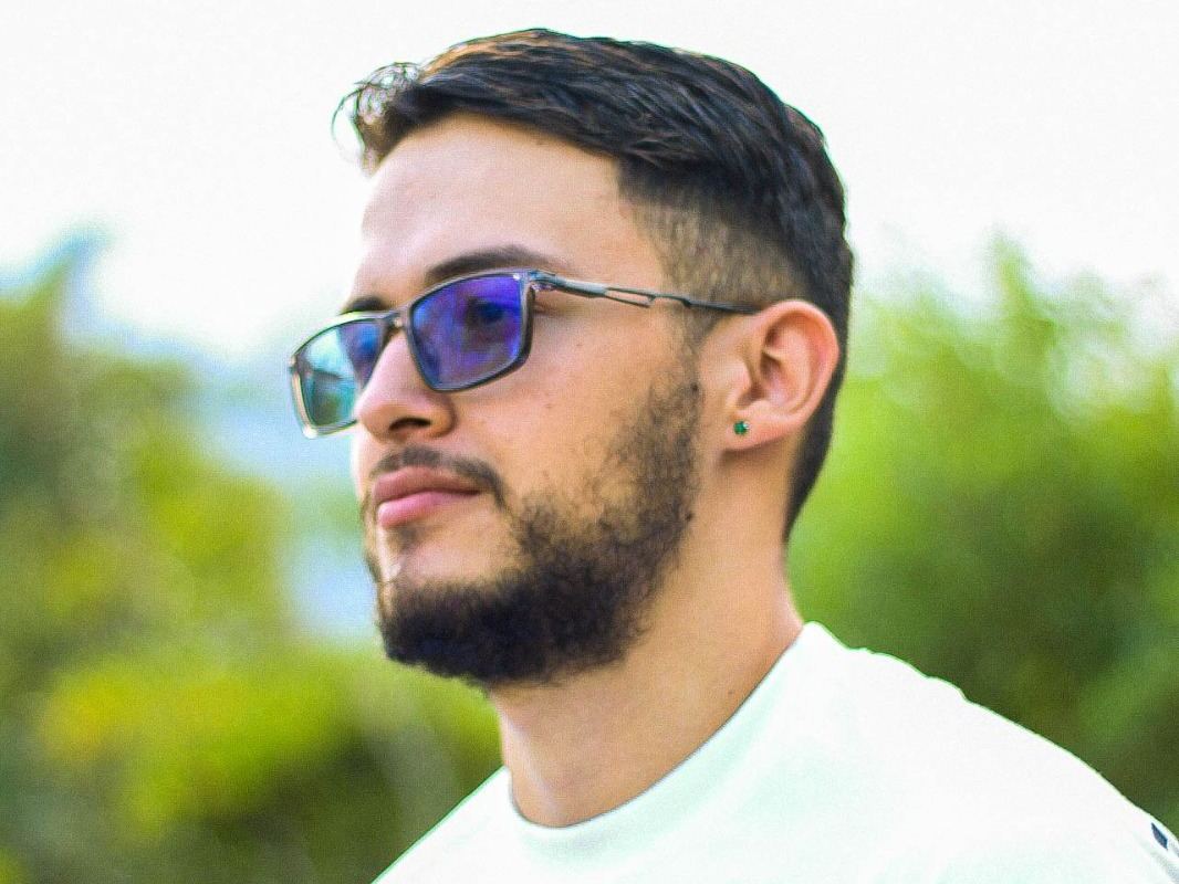 Profilbilde av KingZack21 webkamera modell