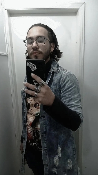 Interprète AdamRomero Photo 11