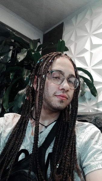 Interprète AdamRomero Photo 7