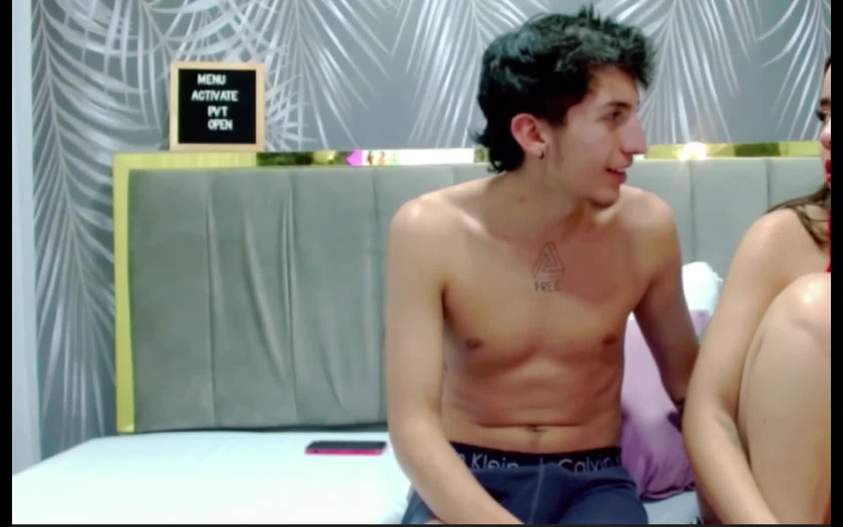 Interprete SEXYCOUPLEXXX33 Video 1