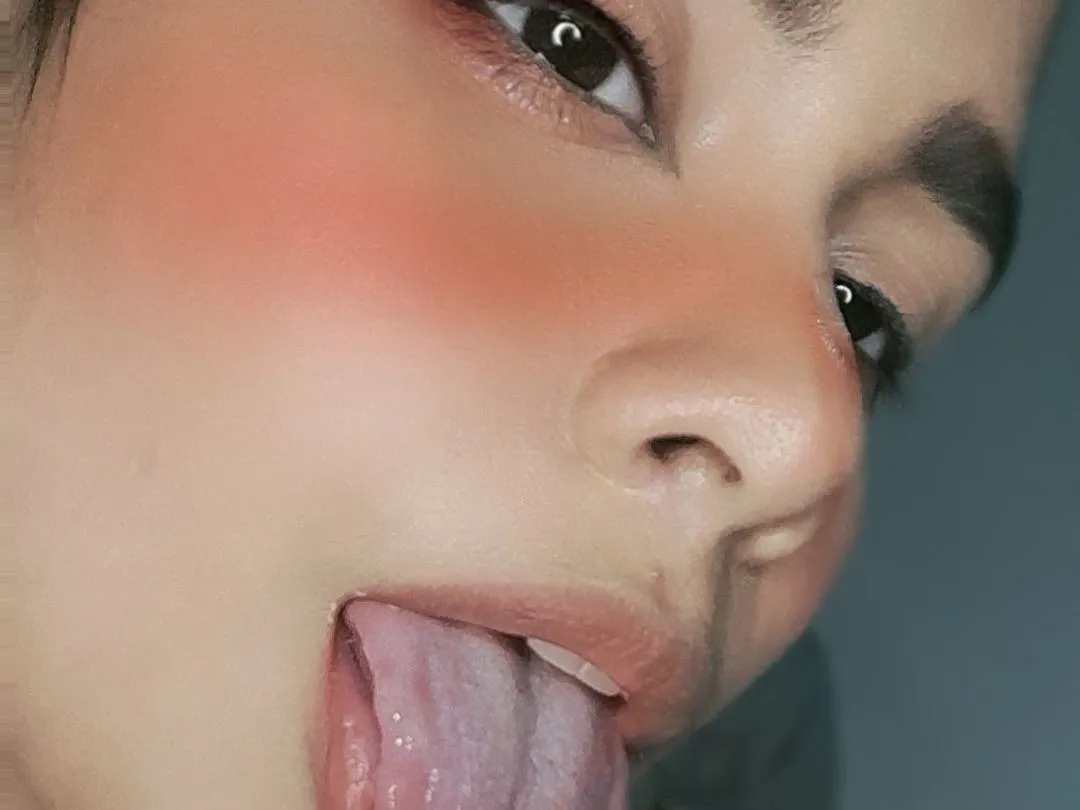 MiaQueens profilbild på webbkameramodell