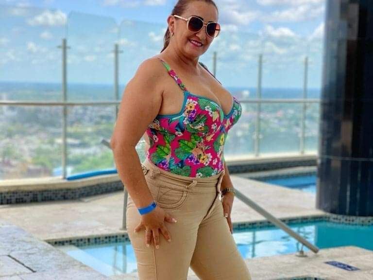 Foto de perfil de modelo de webcam de ivannafisher