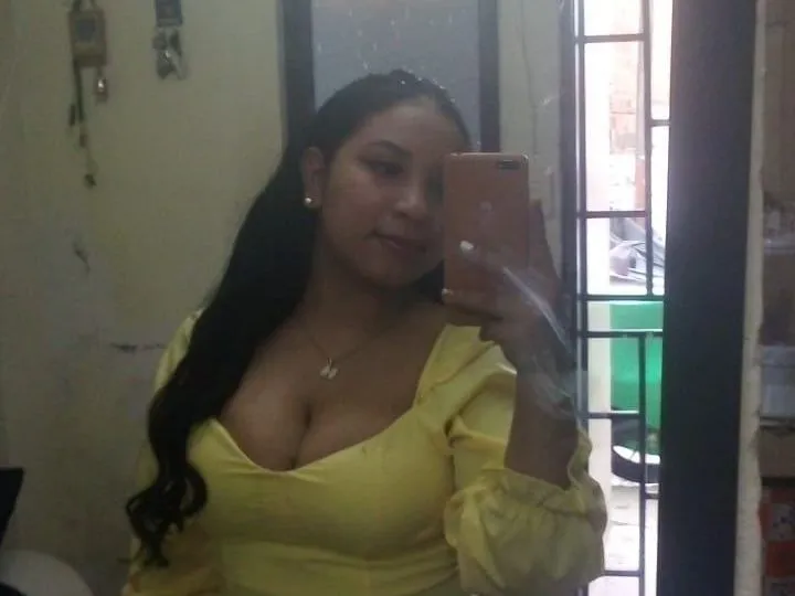 Image de profil du modèle de webcam nekanehall