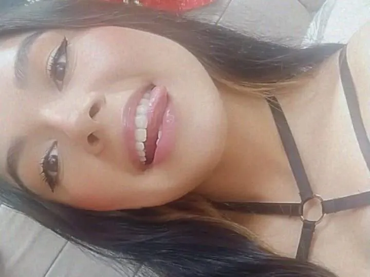ALICEKROSS411 profielfoto van cam model