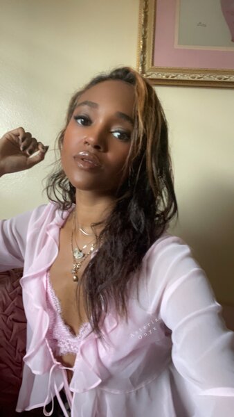 Utøver AsteriaOnyxx Bilde 5