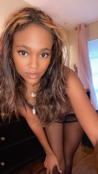 Utøver AsteriaOnyxx Bilde 9