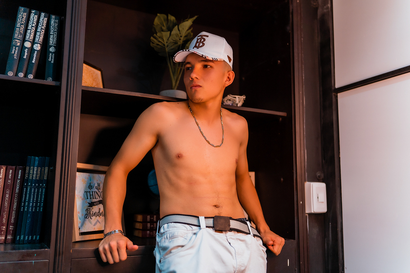 Performer TeddiParker Photo 3