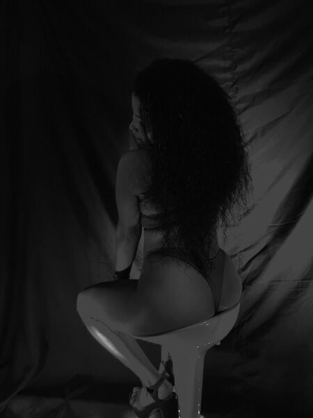 Performer Angelsutyxxx Photo 3