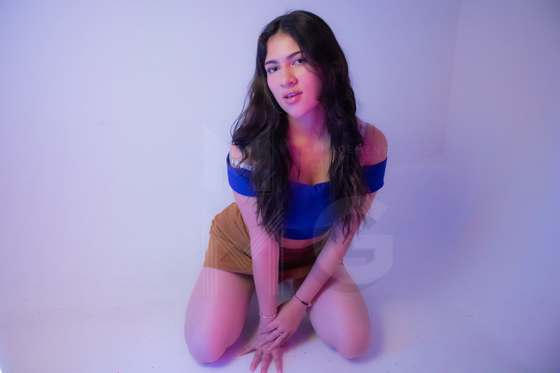 Performer TifanyDavies Photo 1