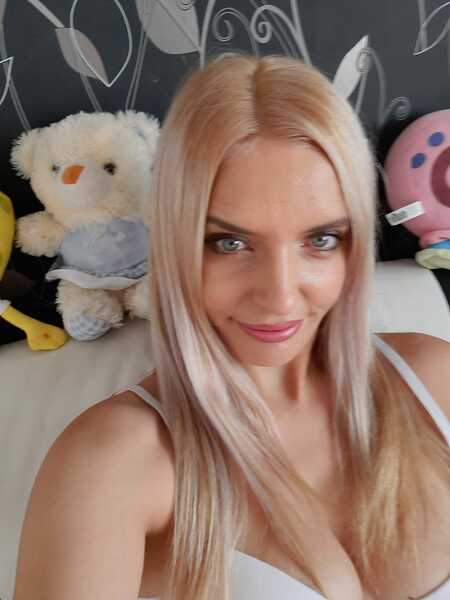 Artist Jaqlinn Foto 5