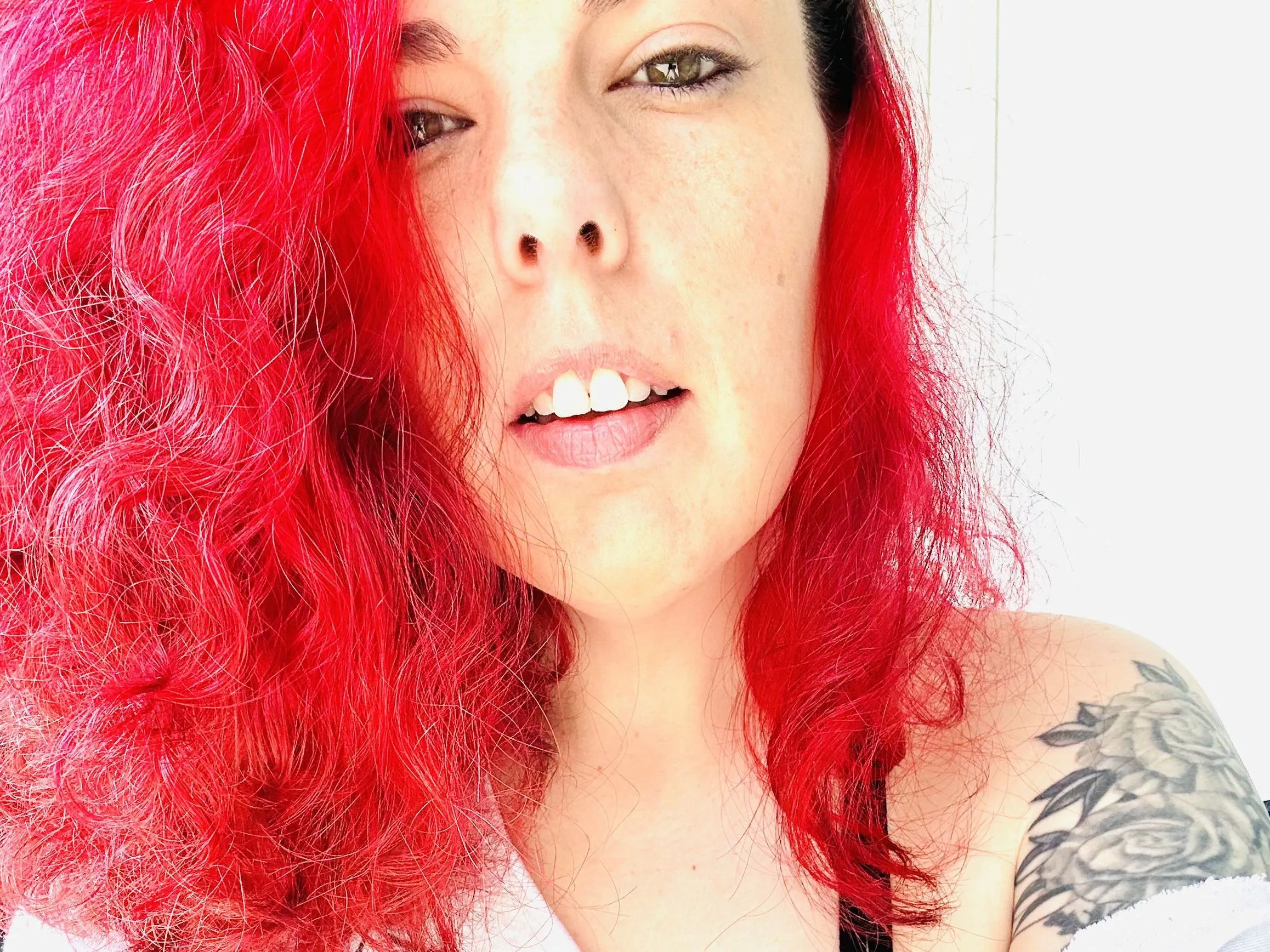 Image de profil du modèle de webcam NikiRouge