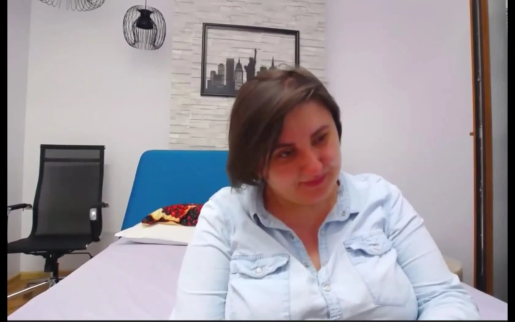 Intérprete VYIOLLET Video 1