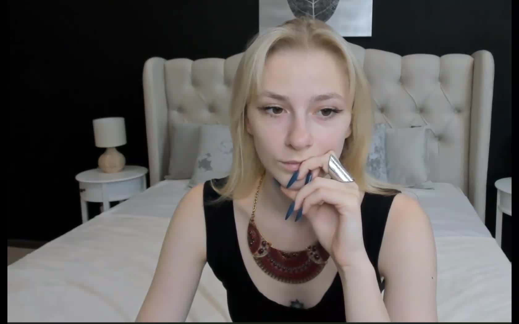 Artist EllaWe Video 1