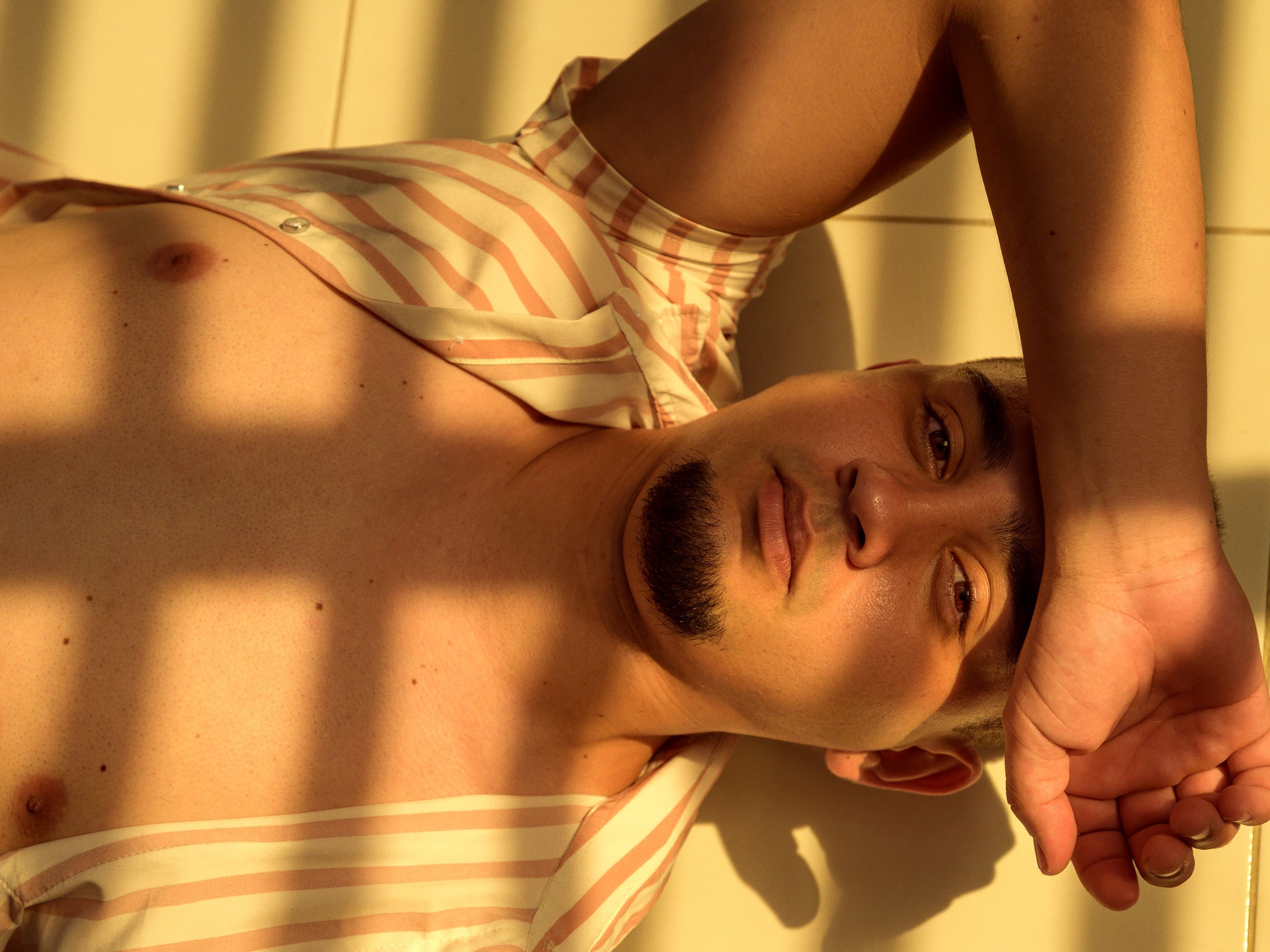 Imagen de perfil de modelo de cámara web de SalvatoreSoler