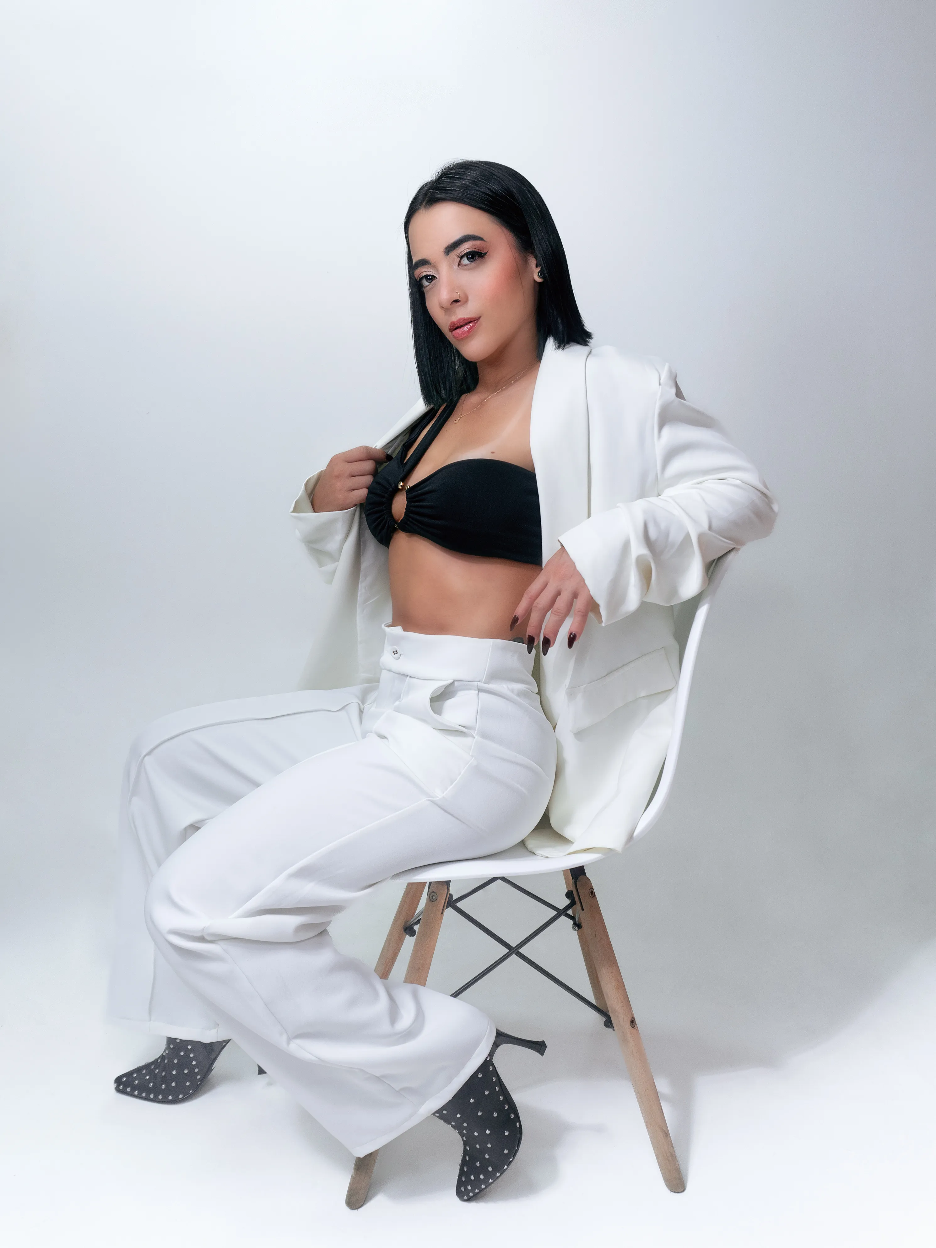 Performer AmberrGreey Photo 9