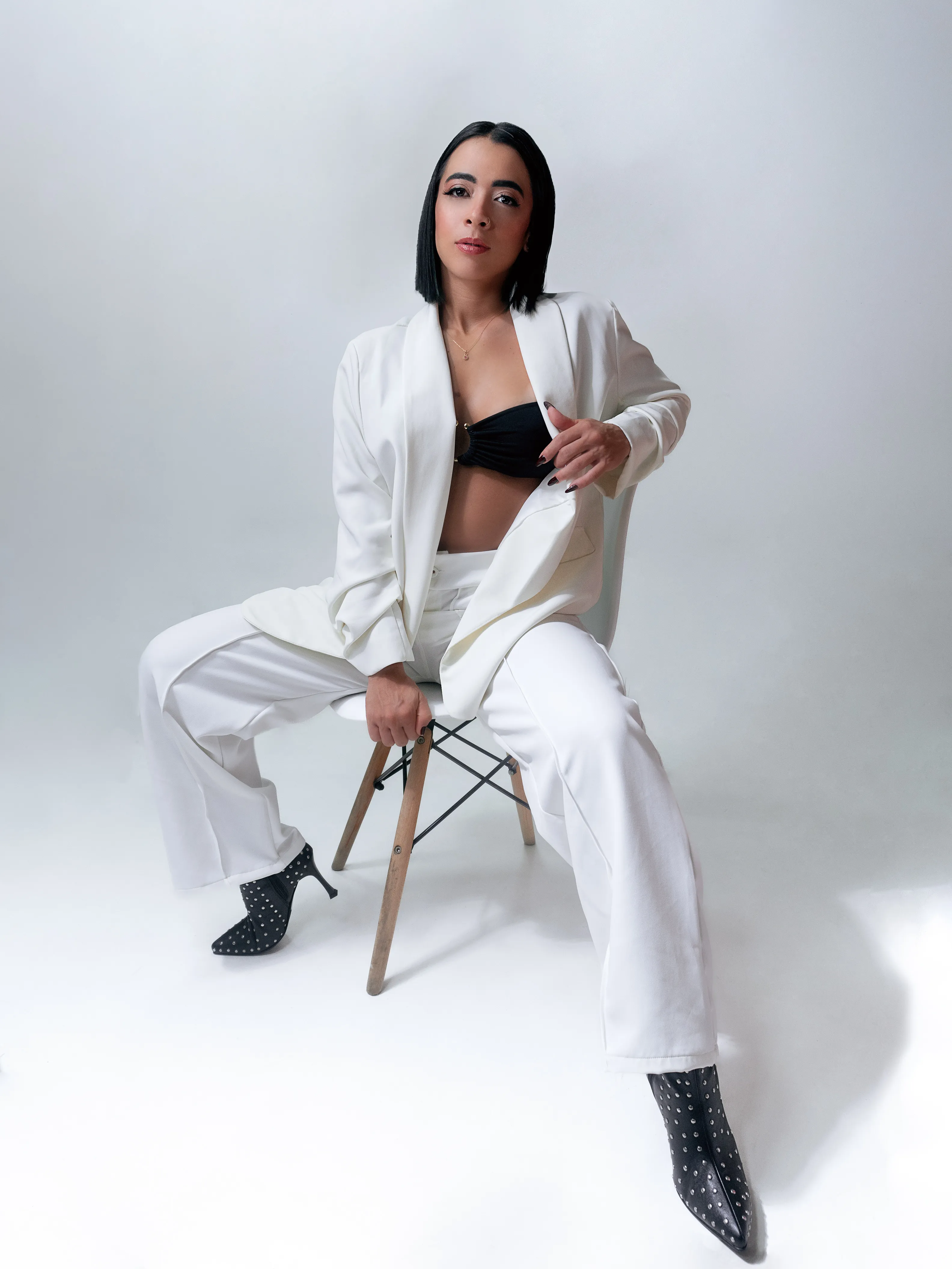 Performer AmberrGreey Photo 7