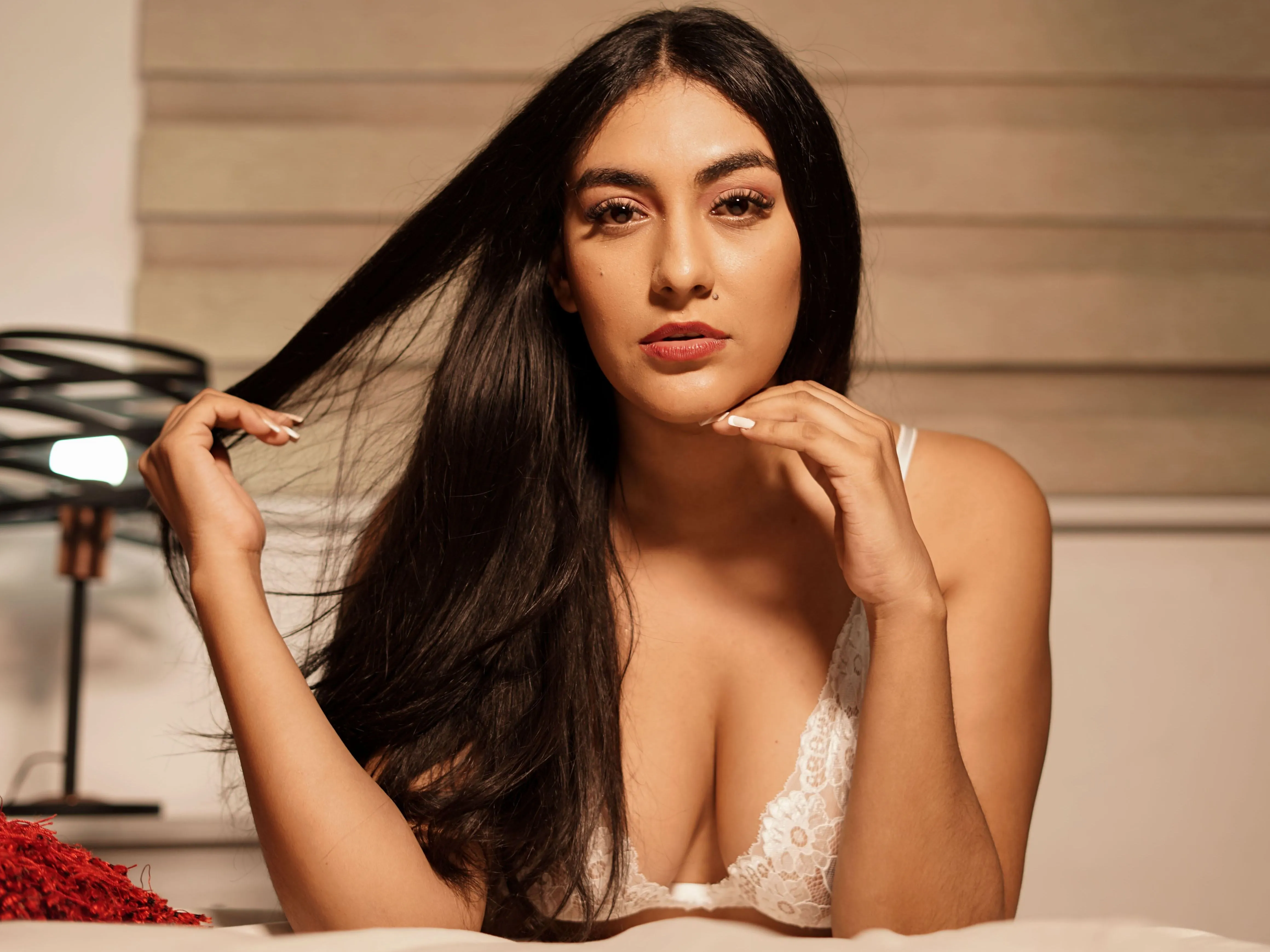Imagen de perfil de modelo de cámara web de saraycutee