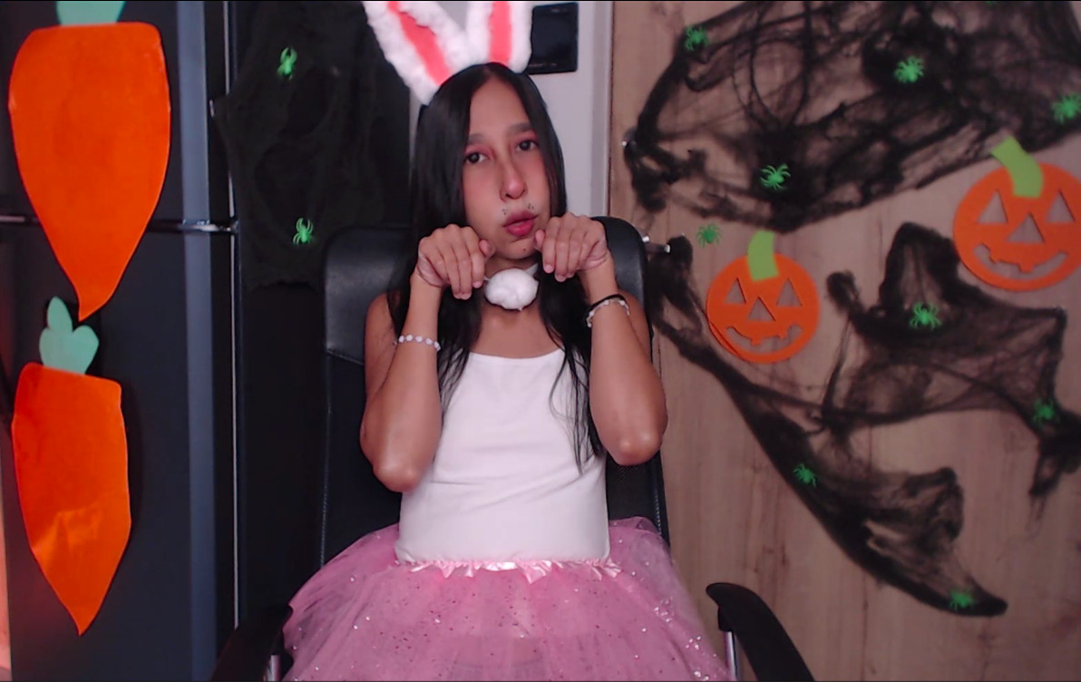 Performer RosieGomez25 Photo 12