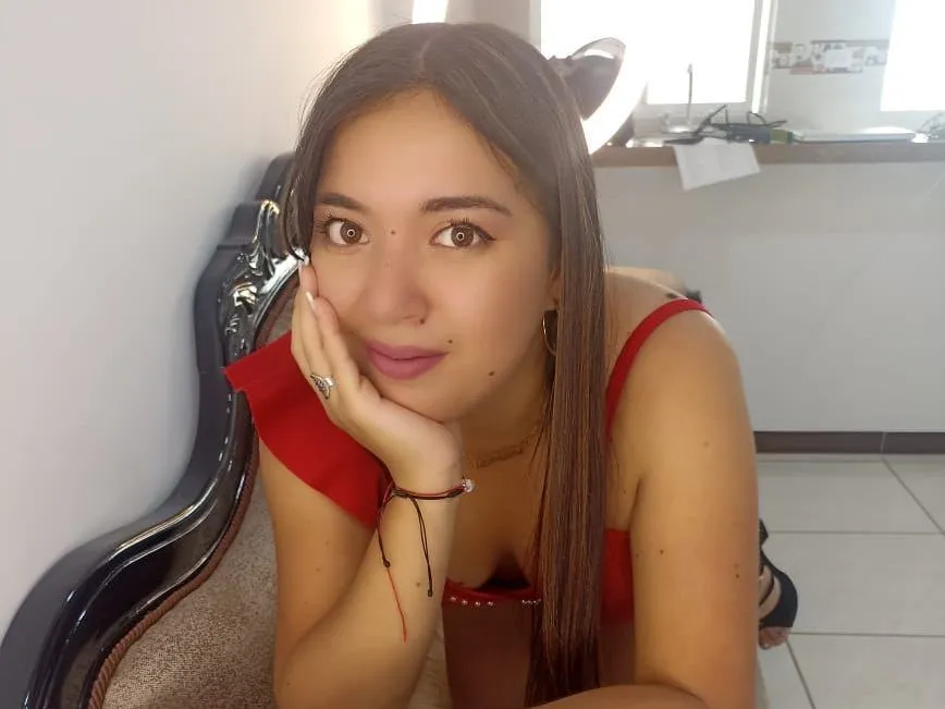 YeimmyLoving profilbild på webbkameramodell