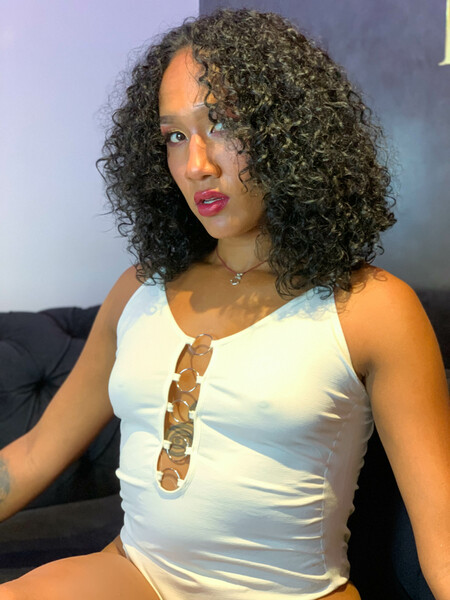 Artiest LeahMikaelson Foto 9