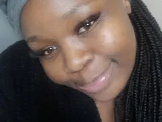 Aaliyah445 profilbild på webbkameramodell