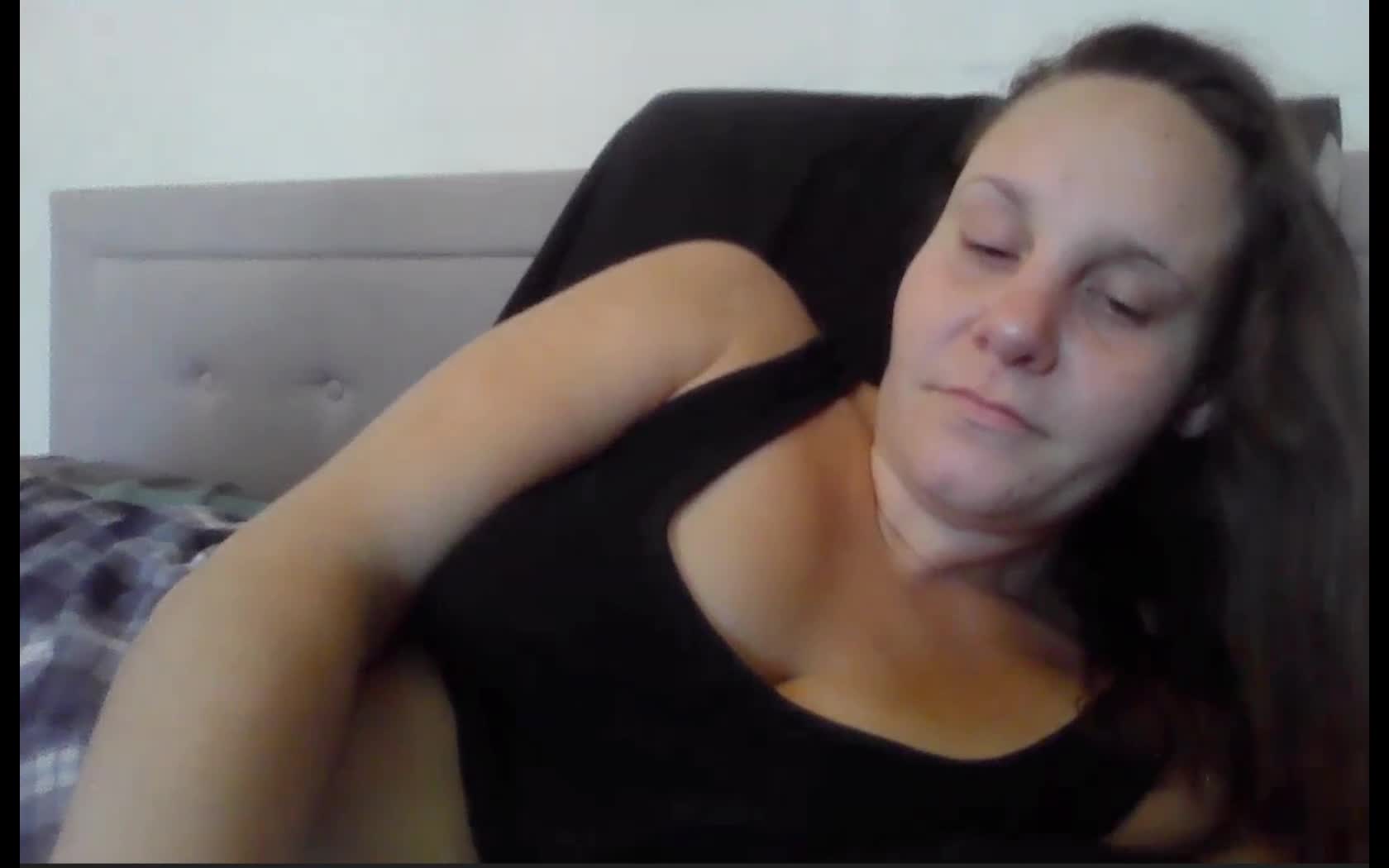 Interprète ddOwnandDirty69 Vidéo 1