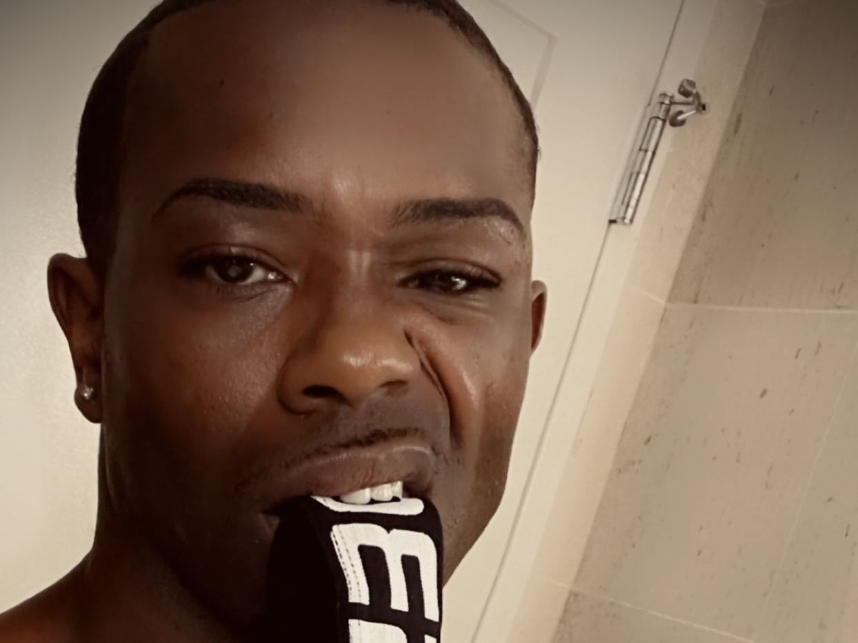 Imagen de perfil de modelo de cámara web de KyngChyTheFreakXXX